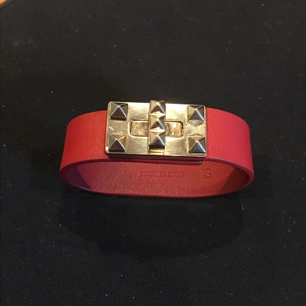 Valentino rockstar turn lock bracelet